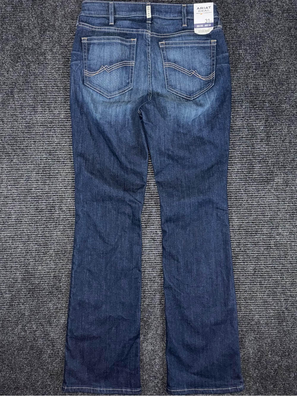 Ariat NWT High Rise Ballary Boot Cut Jean Women’s 31 x 35 LONG Dark 10036813